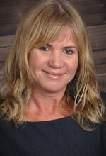 Claudia Austin Photo